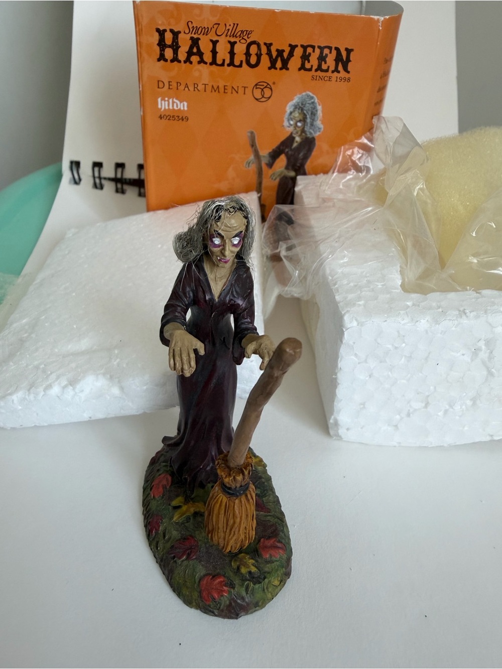 Department 56 Snow Village Halloween Hilda #4025349 Witch Zombie Figure Open Box